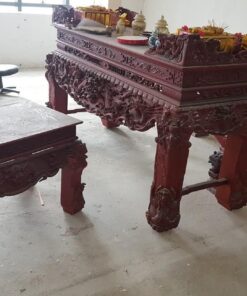 bàn thờ gỗ hương cũ