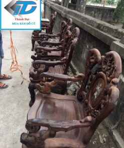 Bàn ghế rồng gỗ gụ sâu tuổi