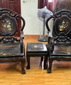 cặp ghế gỗ mun hoa hàng khảm trai