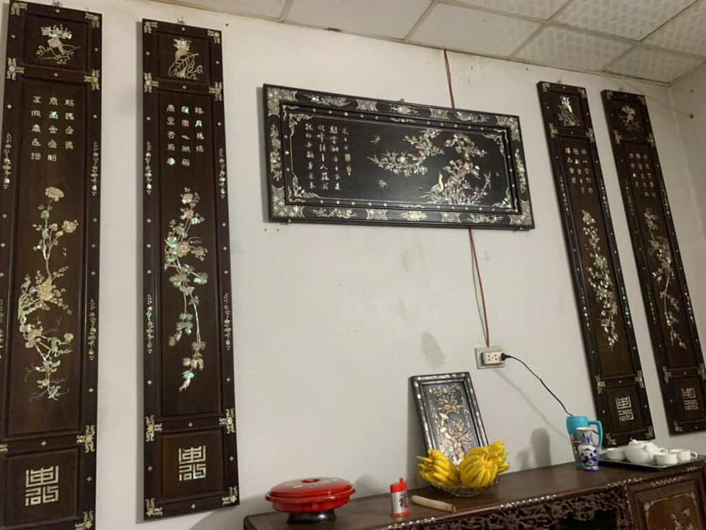 mua bàn thờ cũ